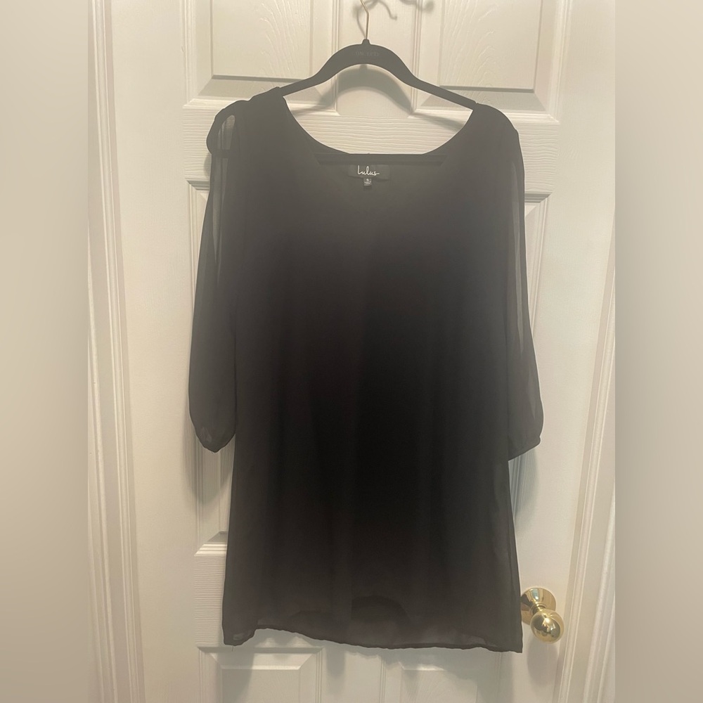 Lulu's Black long open sleeve dress